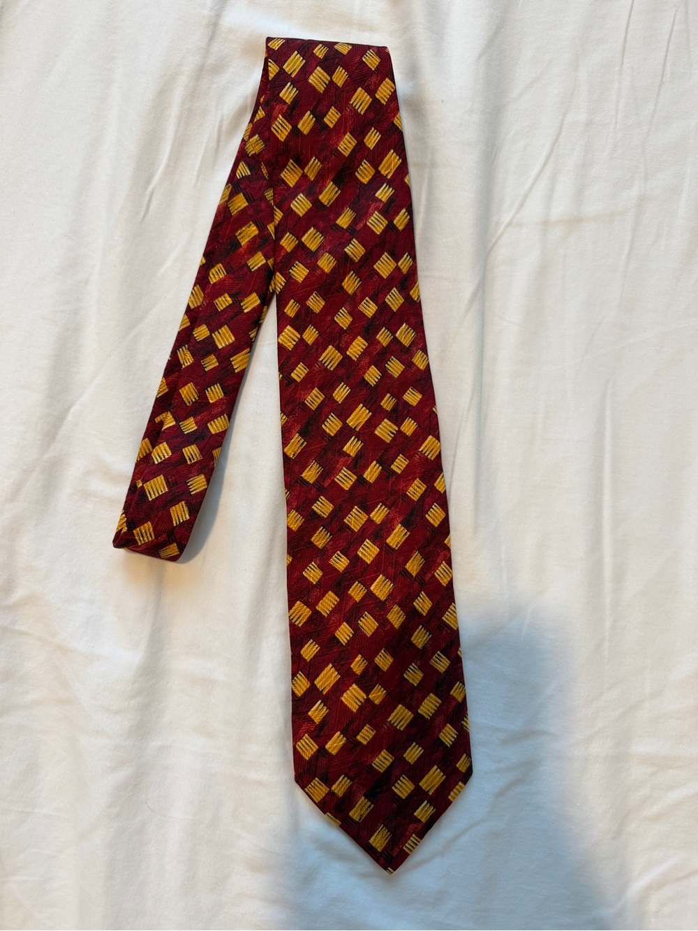 Men’s Canali Burgundy & Gold Patterned Silk Tie
